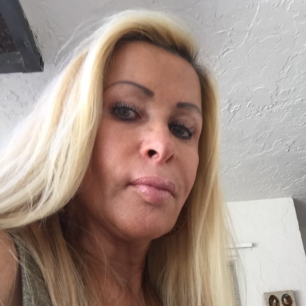 Meet your Posher, Loretta